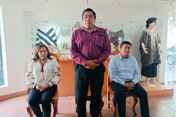 Exponen el Pan de fiesta de Huactzinco en casa de las Artesanías