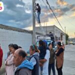 Adquieren vecinos con apoyo del Gobierno de Huactzinco alarmas vecinales en la calle 20 de Noviembre