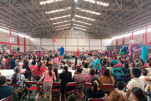 Festeja el gobierno municipal de Huactzinco a la niñez por su día